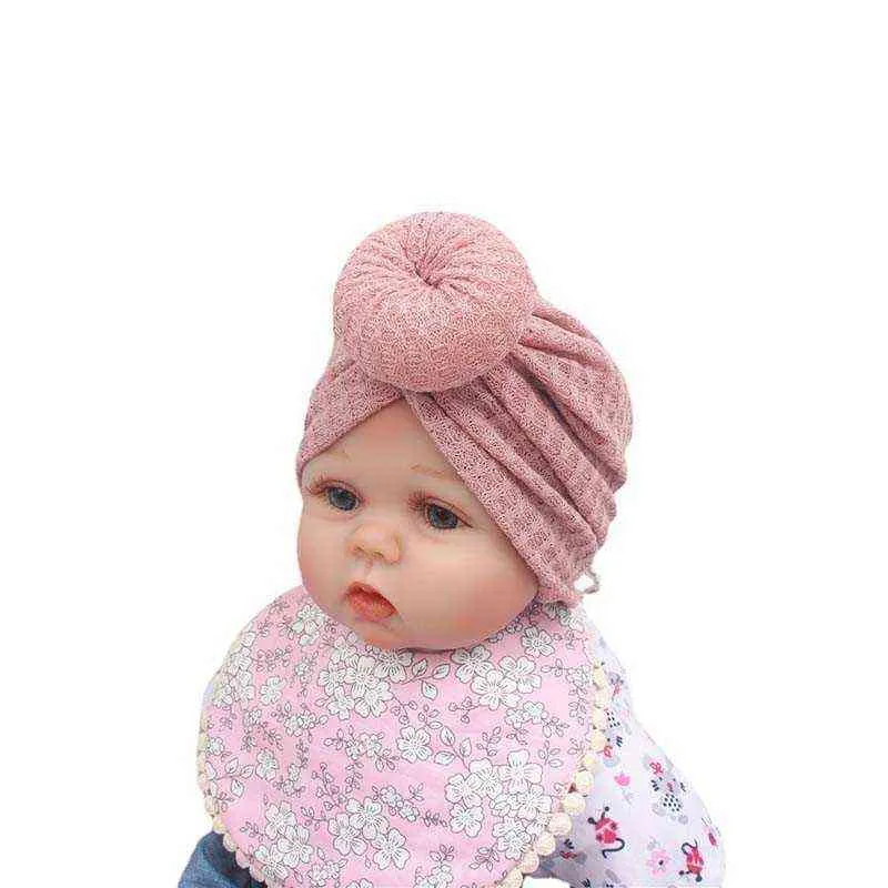 新しい赤ちゃんの帽子新生児のビーニー冬の綿のボンネットソリッドカラー弾性暖かい子供キャップ子供のヘッドスカーフ帽子の女の子ヘッドラップY21111