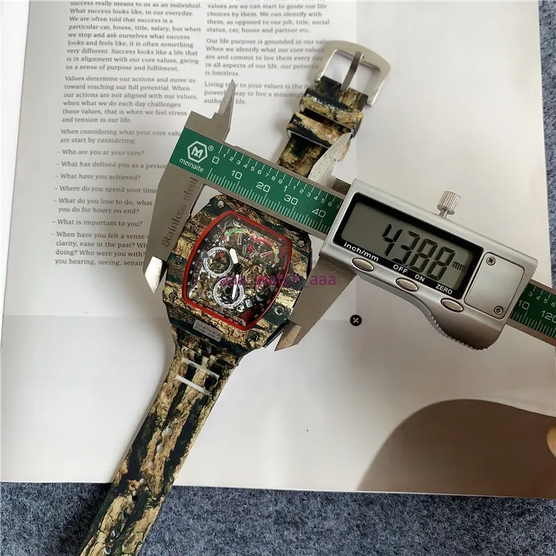 Top Digite Version Skeleton Dial All Fiber Pattern Case Japan Sapphire Mens Watch Rubber Designer Sport Watches285p