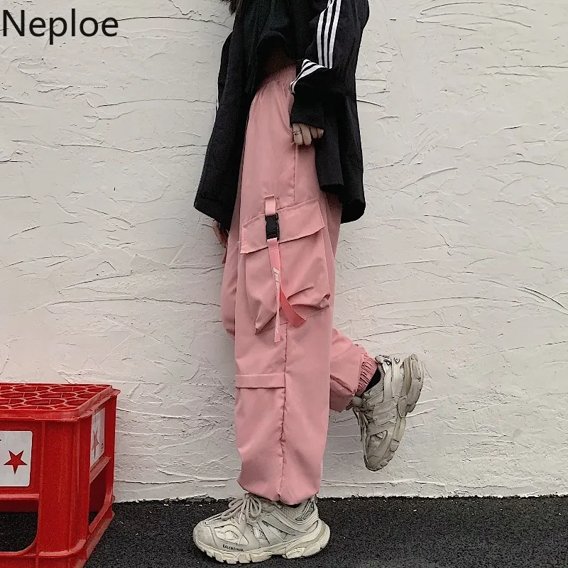 Neploe Casual Cargo Pants Femmes Harajuku Poche Droite Pantalon Streetwear BF Mode Coréenne Pantalon Nouveau Bas Plus La Taille 210422