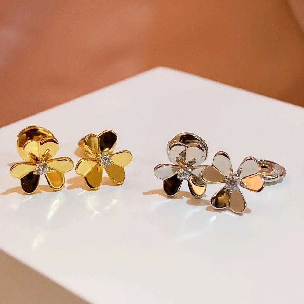 Joyería de plata de ley 925 pura de marca para mujer, pendientes de flores de Color dorado, diseño de trébol de la suerte, fiesta de boda, tamaño Mini lindo