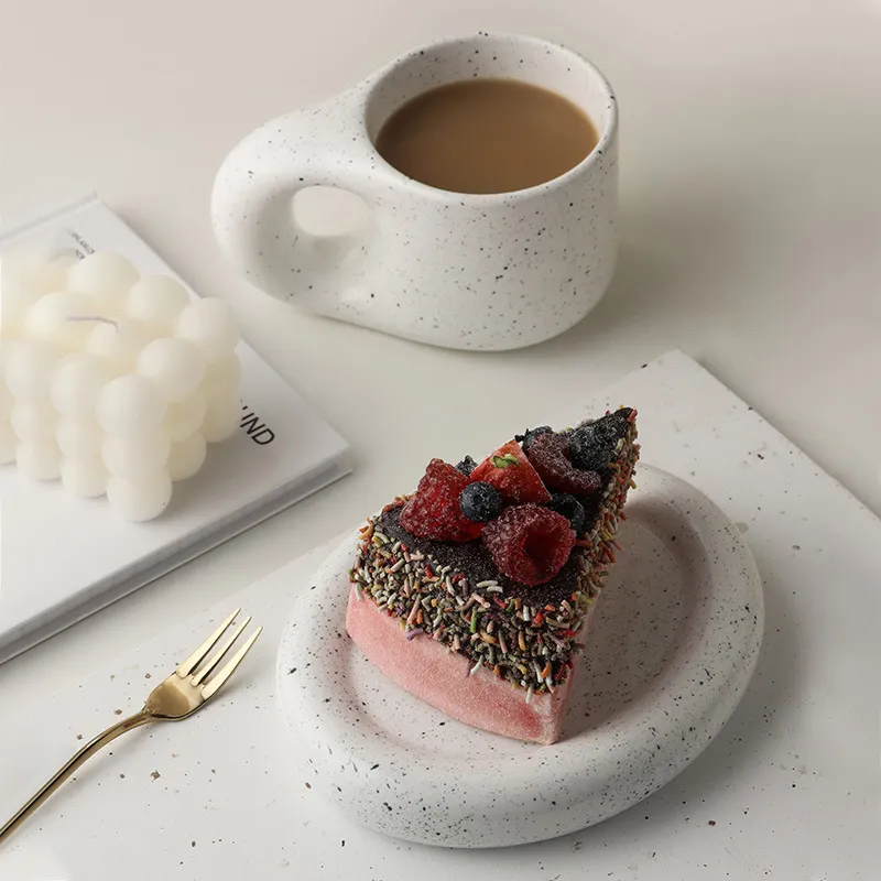 Cutelife-Juego de café de cerámica pequeño, color blanco nórdico, decorativo, para desayuno, beber Latte, té de la leche, platillo, taza reutilizable para boda