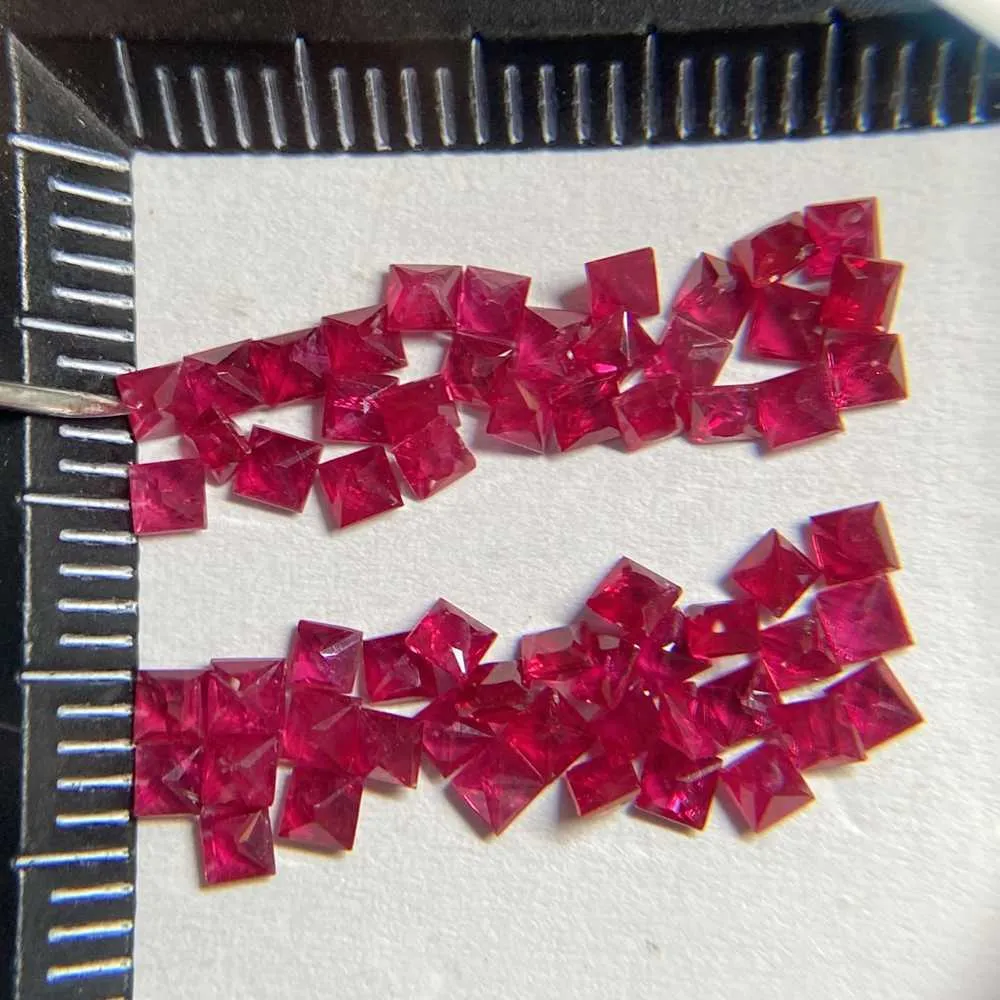 Meisidian A Quality Princess Cut 2x2mm Piedra preciosa natural Paloma africana Sangre Rojo Rubí Piedra para hacer anillos H1015