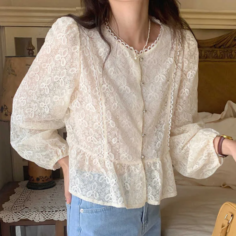 Korejpaa Women Shirt Summer Korea Chic French Style Round Neck Lace Crochet Design Single-Breasted Loose Puff Sleeve Blouse 210526