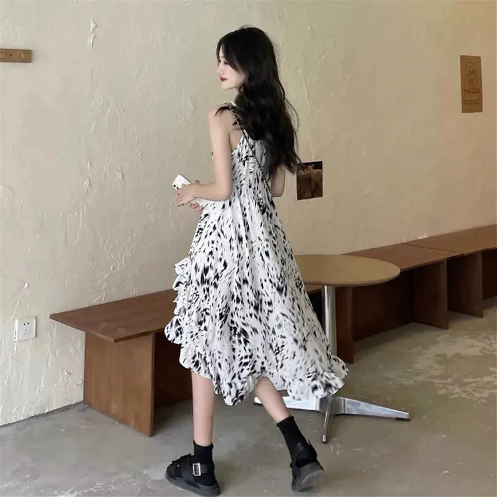 Nieregularna gotycka szorstka sukienka Kobieta Koreańska moda kwiatowa Summer Mid Calf Długie sukienki Elegancka dama plażowa 210619