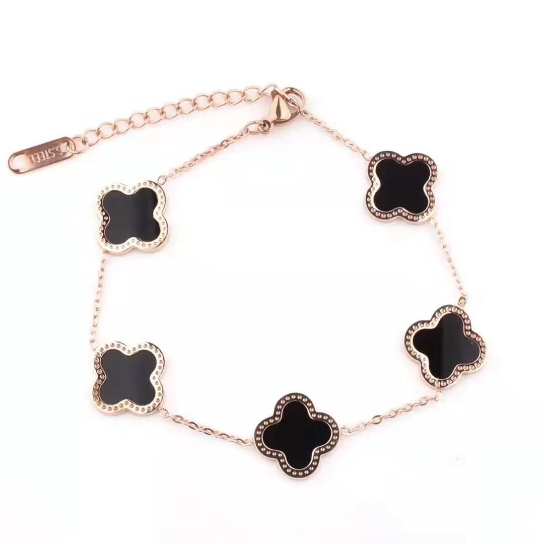 ネットレッドAccsori Clover Rose Gold Bracelet Yiwu Commodity Stainls Steel Jewelry3716847