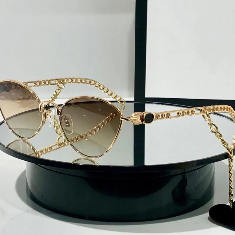Sunglasses Metal Frame Cat Eye Women With Heart Shaped Charms Fashion Style Lady Eyewear268C