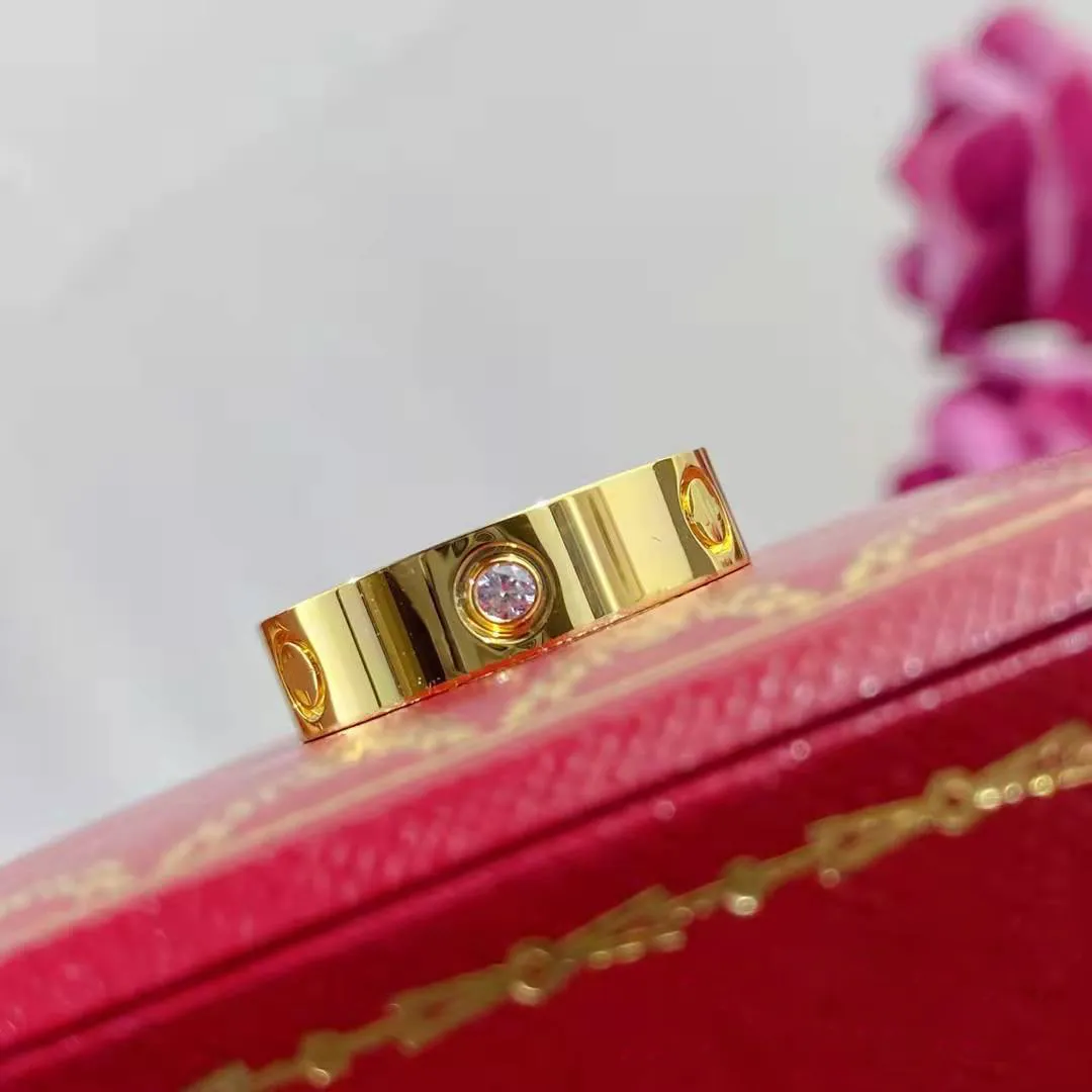Luxe designer ringpaar ring diamant ringen mode klassieke stijl geschikt voor jubileumfeestje betrokkenheid erg mooi