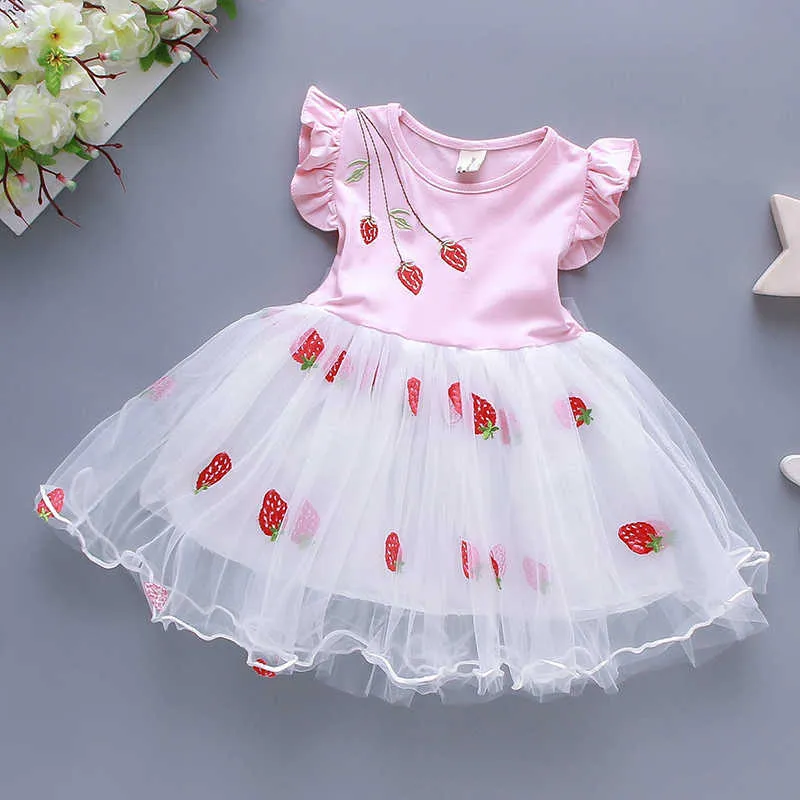 Robe d'été décontractée pour bébé fille vêtements mignon fraise brodé princesse filles robe enfant en bas âge enfants fête d'anniversaire Vestidos Q0716