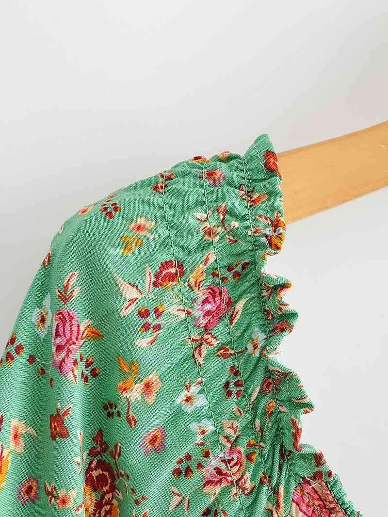 Bohemio Orejas de madera Slash Collar Estampado floral Elástico Fruncido Mini vestido BOHO Holiday Mujer Puff Manga Vestidos cortos 210429