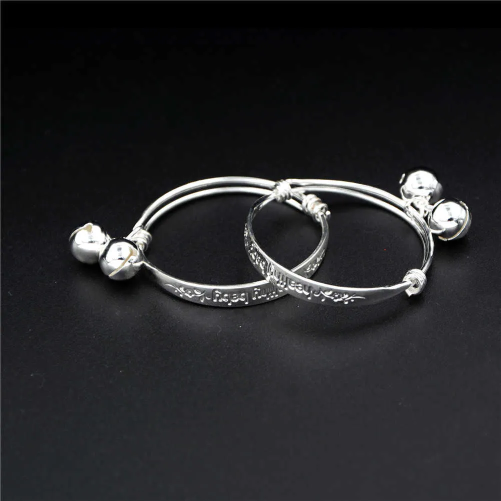 Fashion Bracelets for Baby Cute Kid Bell Bangles Anklet Newborn Infant Children Bracelet Adjustable Baby Bangle Q0722