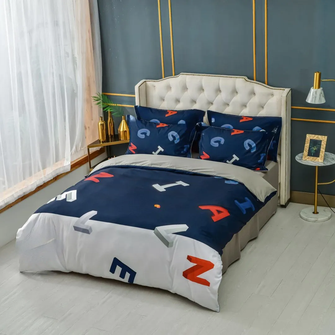 Cobertura de edredão macio Cobertura de algodão conjuntos de cama designer Letra de Luxo Printing Bedclothes Folha de caixa de almofadas
