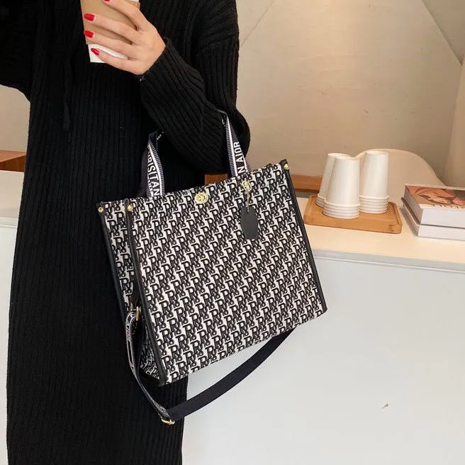Shopping hochwertige große Tasche für Frauen 2021 Neue Online-Influencer Mode Große Kapazität Leinwand-Einkaufstasche All-Match-Pendeleinkaufstasche