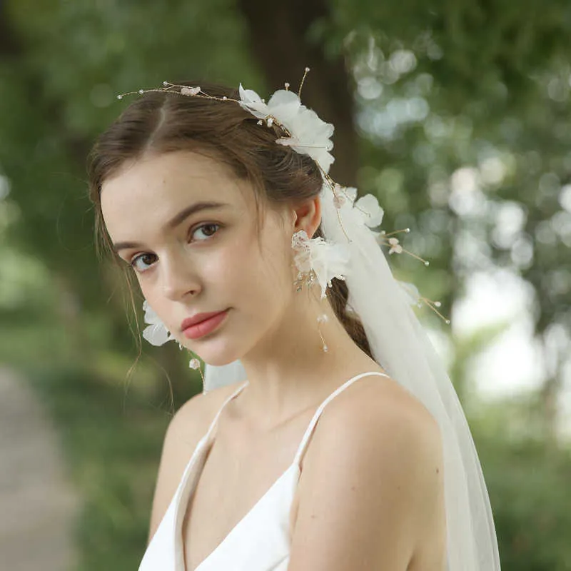 Ins Hotsale Biały Kwiat Weils Bridal Headpiece Kryształowa Ślubna Z Veil Handmade Kobiety Akcesoria X0726