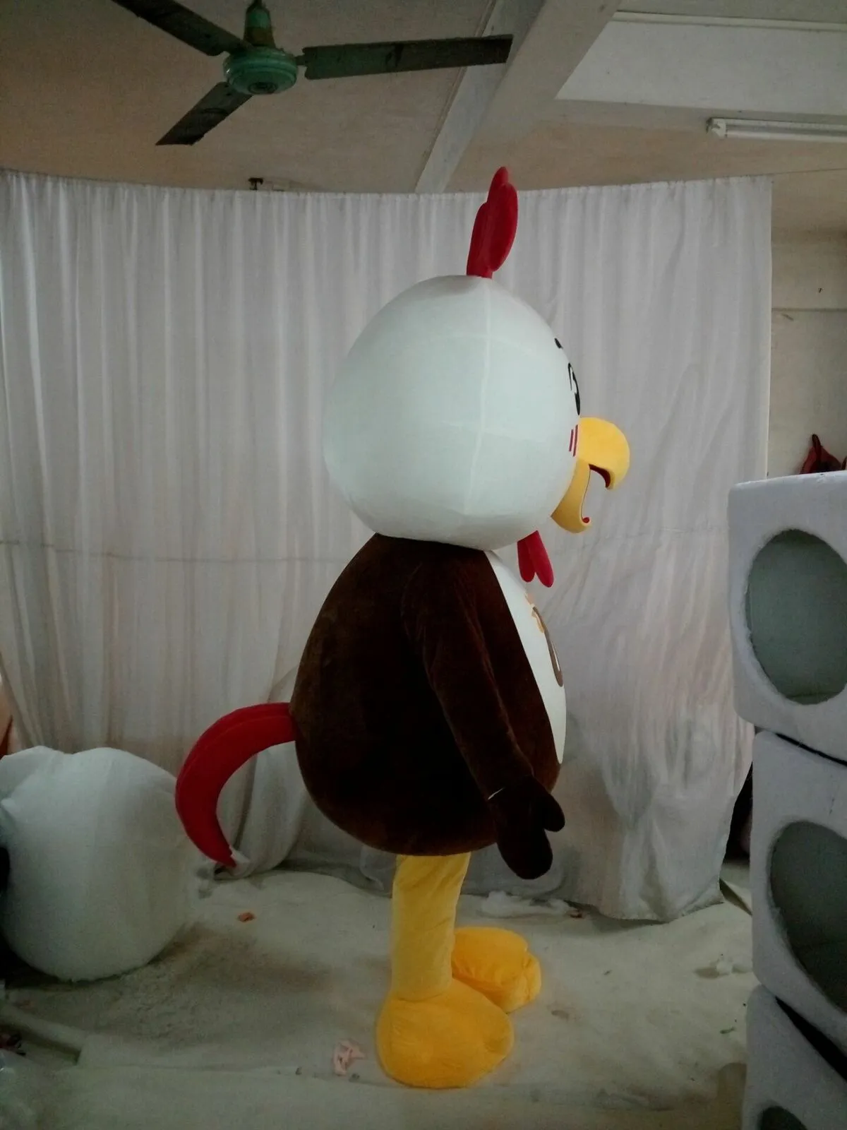 Costumes de mascotteCostume de mascotte de poulet costumes jeu de fête robe en fourrure tenues vêtements publicité carnaval Halloween Festival de Pâques