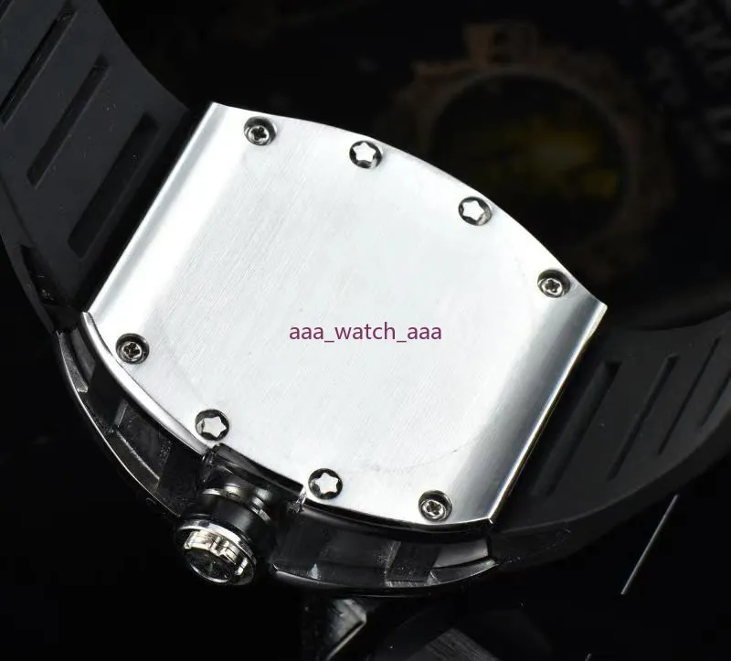 2020 Luxury Mens Watch Six Naald Series All DIALS Work Quartz Watch Designer Watches Brand Silicone Riem Fashion Diamond Bezel R8583029