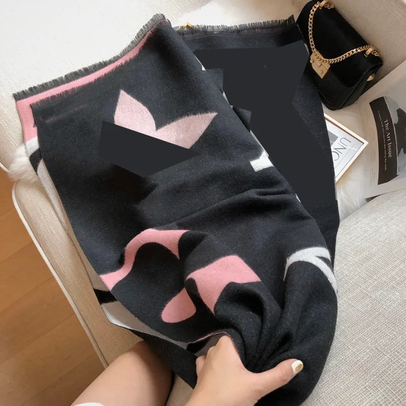 New Luxury design velvet warm Scarf for women High Quatity Mink Fleece Knit Scarves classic Letters pattern Lapel Head Scarfs Shaw2998