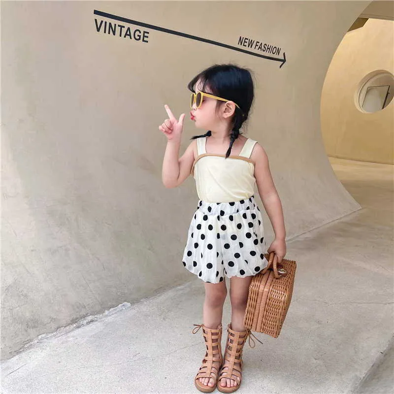 Estilo coreano verão crianças menina 2-pcs conjuntos de candy cor sling colete + polka dot shorts de abóbora crianças e3028 210610