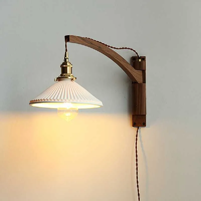 Xianfan new Japanese wood wall lamp for living room minimalist lamps for kitchen decorate lighting E27 pleat lampshade light H0922