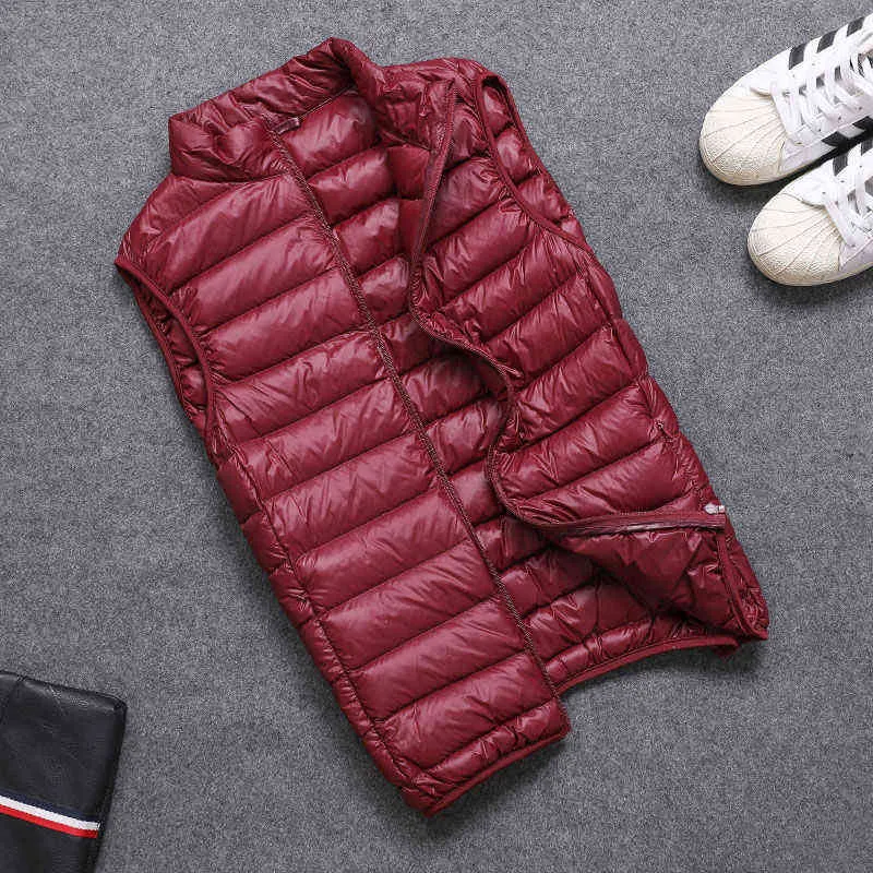 Men Down Vests Autumn Boys Down Vest Light Down Jackets Men Warm Outerwear M L XL XXL 3XL 4XL 211110