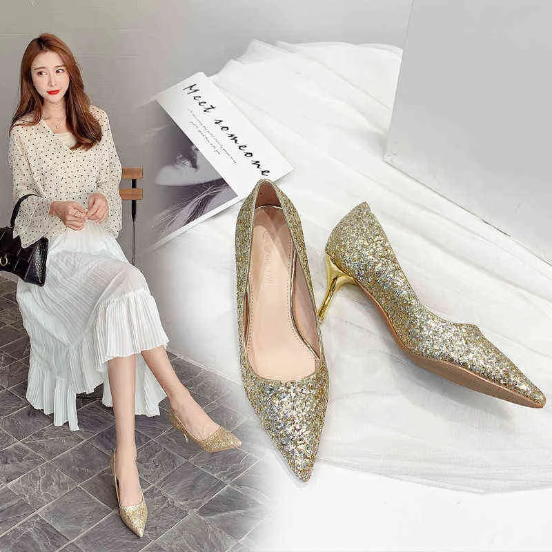 Elbise Ayakkabı Gümüş / Altın Glitter Düğün Ayakkabı Kadın Sivitli Ince Kristal Elbise Bayanlar Sequins 9 CM Yüksek Topuklu Gelin Ayakkabıları Tacones 220315