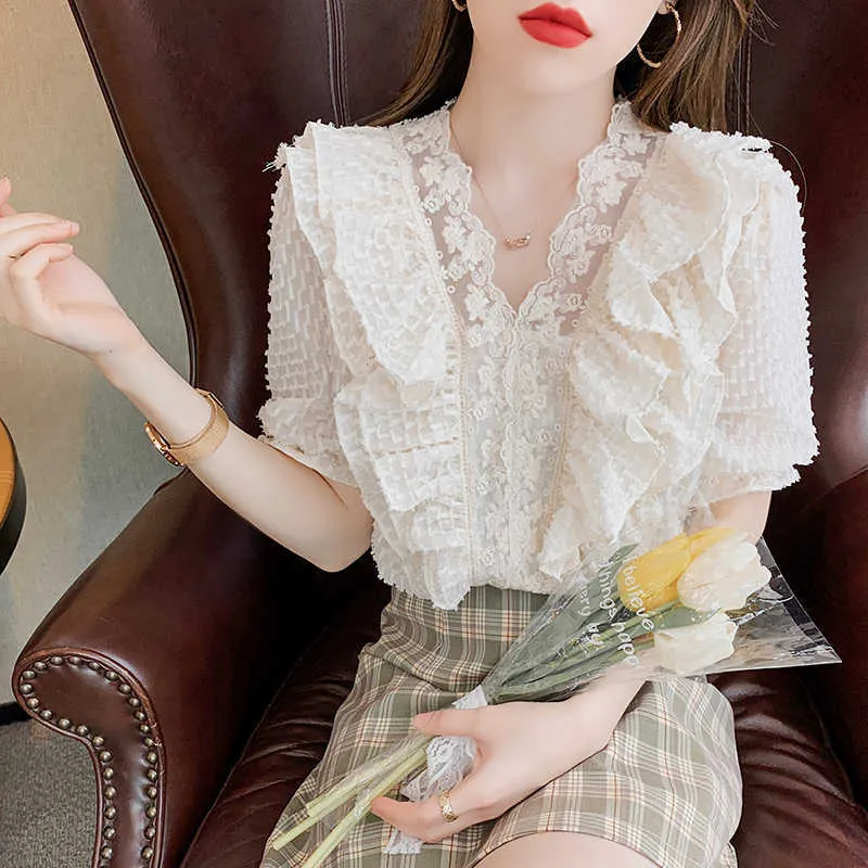 Koreański V-Neck Koronki Bluzka Lato Moda Krótkie Rękawy Wzburzyć Zszywanie Luźne Kobiety Topy Casual Sweet Crochet Koszula 14236 210527