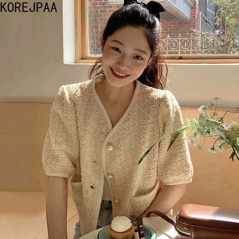 Korejpaa Women Jackets Summer Korean Chic Female Gentle V-Neck Trim Pearl Button Double Pocket Puff Sleeved Tweed Coats 210526