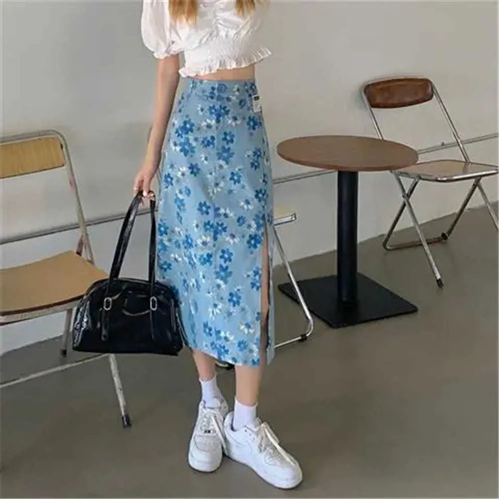 Vintage Blue Flower Print Long Skirt Women Side Slit Button Pockets Elastic High Waist Midi Skirt Korean Fashion Streetwear 210619