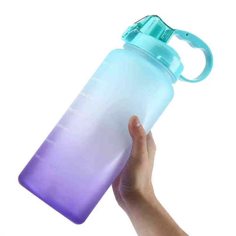 2L BPA Free Plastic Gallon Sport a tenuta stagna Bottiglia d'acqua con cannuccia bicchieri portatili da esterno Drink 211122