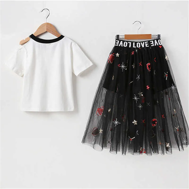 Cute Kids Girls Casual manica corta Costume Set Summer Letter Print T-shirt + ricamo Mesh Gonne Tute 2 pezzi Princess Dress X0902