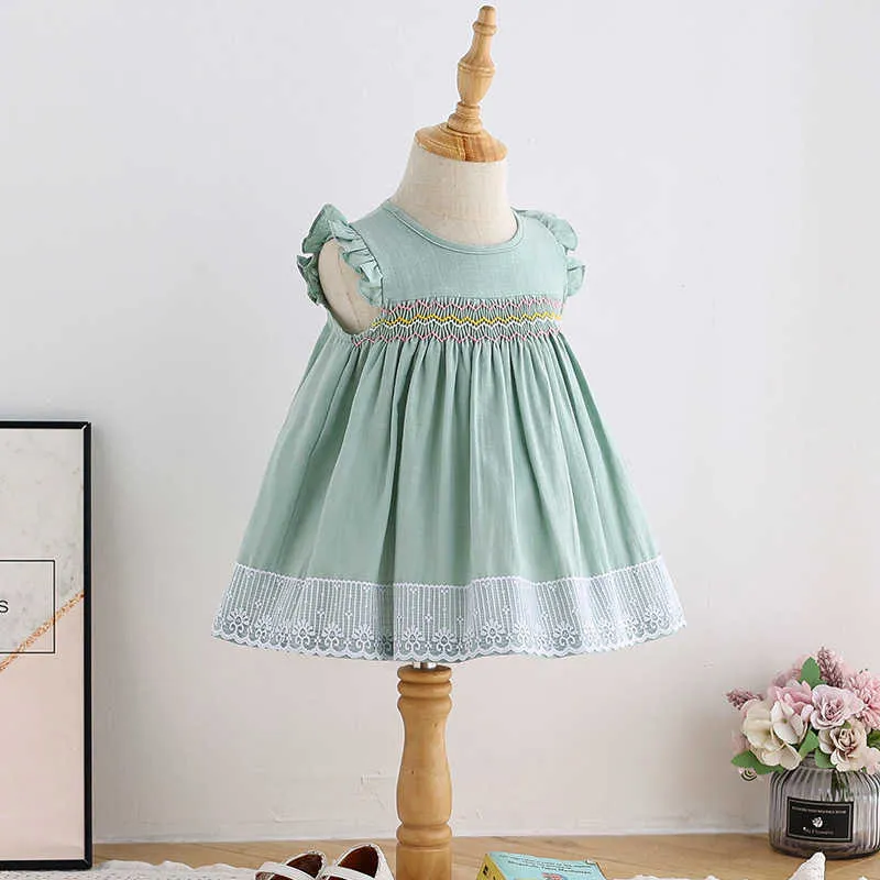 Robes smockées pour bébé fille enfant en bas âge à la main smockée robe de broderie verte pour enfants Boutique vêtements espagnols 210615