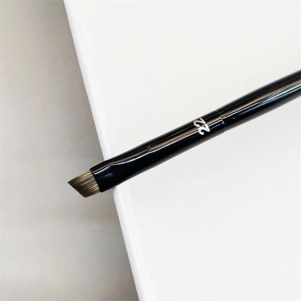 Pro Eye Liner Makeup Brush＃22 -Ultra -Thin Angled Precise Liner Lining Cosmetics Beauty Brush Tools