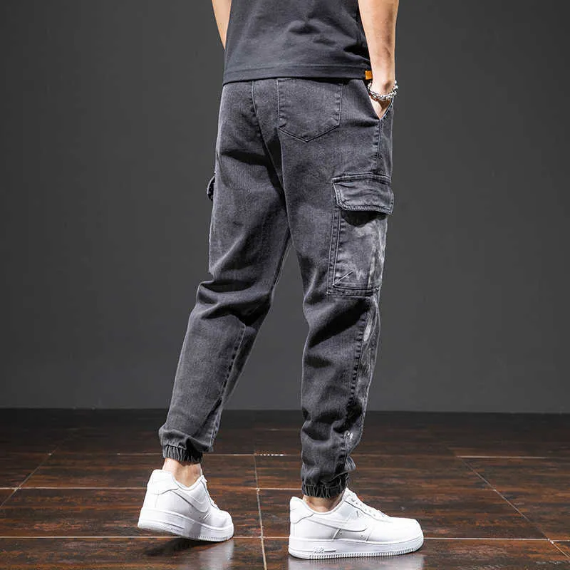 Wiosna Lato Czarne Niebieskie Dżinsy Mężczyźni Streetwear Multi-kieszenie Spodnie Cargo Joggers Spodnie Jean Plus Size 6XL 7XL 8XL 210716