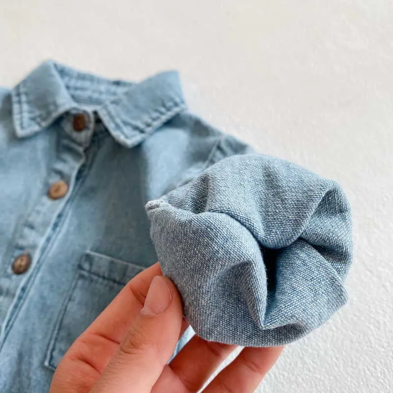 Spring Baby Girls Bodysuit Blue Denim Long Puff Sleeves Pocket Turn-down Collar Jumpsuit born Cute Clothes E2496 210610