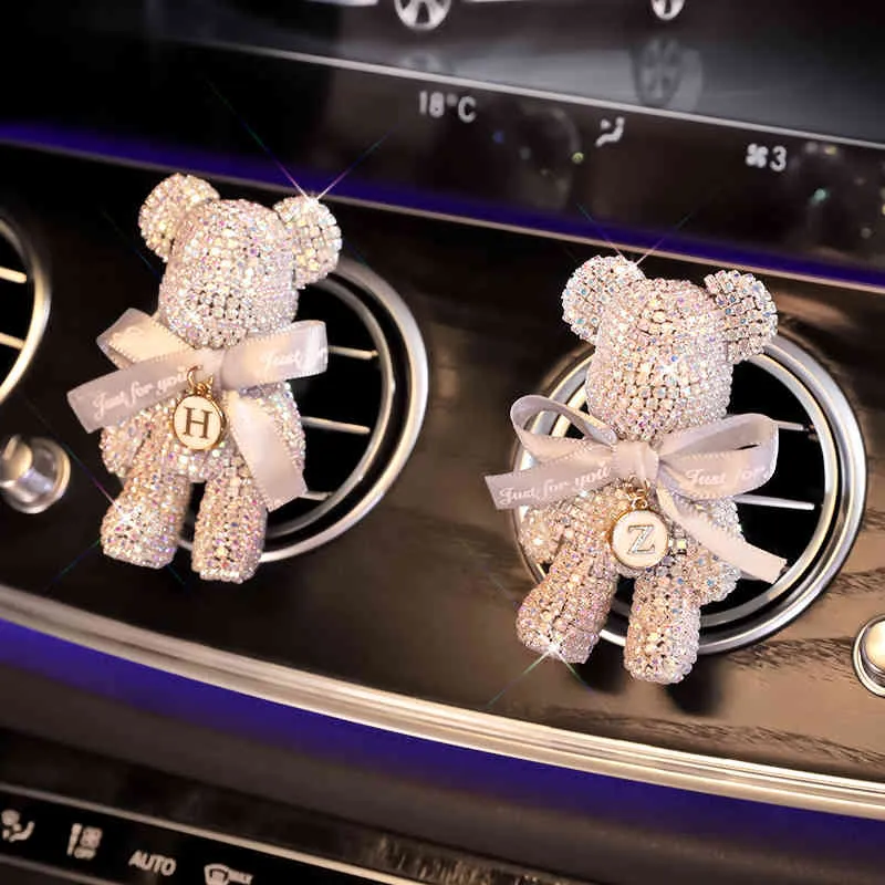 Decorazione interni Presa d'aria Deodorante ambienti Fragranza Bling Crystal Bear Profumo Odore nell'auto Accessori auto
