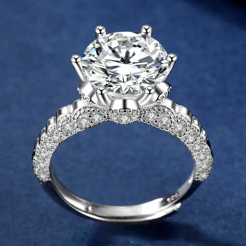 Lusso Nobile Sei Artigli Imitazione Moissanite Diamante S925 Anello in argento Complicato Splendido gioielli femminili Fidanzata Regalo di compleanno