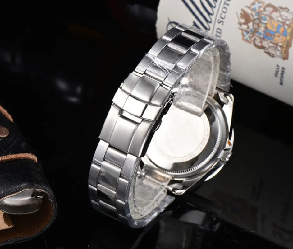 2021 Montres de luxe pour hommes de haute qualité Série de travail à trois aiguilles avec fonction de calendrier Montre à quartz Montre-bracelet de marque TUDO Roun241Z