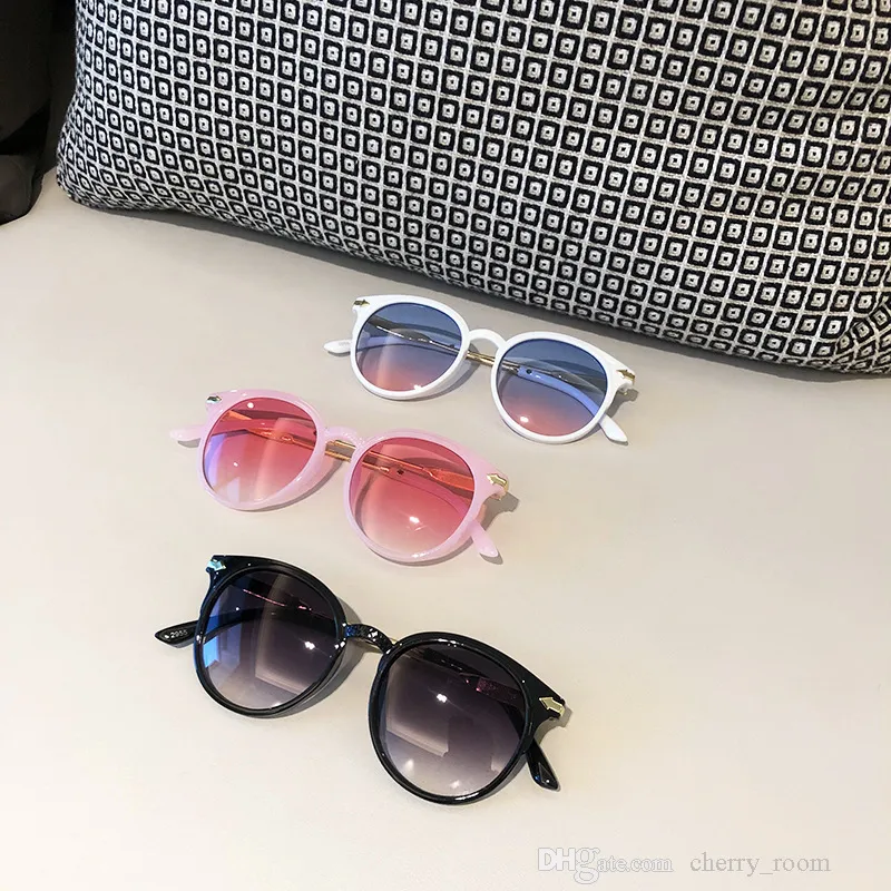 occhiali da sole da spiaggia bambini moda montatura rotonda bambini occhiali da sole casuali tendenza occhiali da sole con freccia in metallo ragazzi ragazze D084