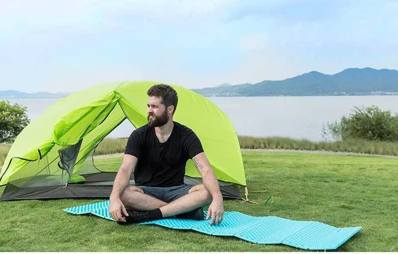 キャンプビーチピクニックテント220216のための屋外超軽量アルミ水蒸気防止マット寝ている折りたたみ式ベッド220216