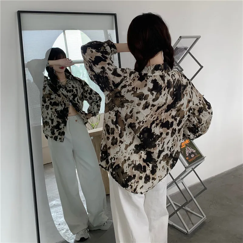 Autumn Vintage Loose Leopard Blouses Women's Ink Painting Floral Print Long Sleeve Turn-down Collar Shirts Tops Female 210514