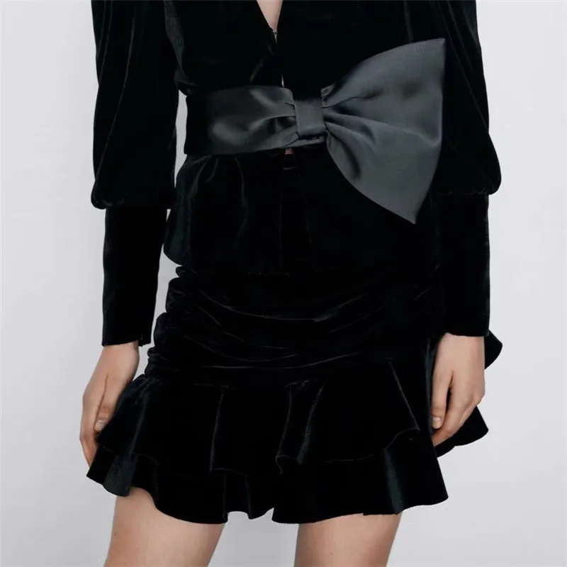 Vrouwen stijlvolle zwarte fluwelen geplooide asymmetrische mini rok dames rug rits vestidos chique ruches rokken faldas mujer 210430