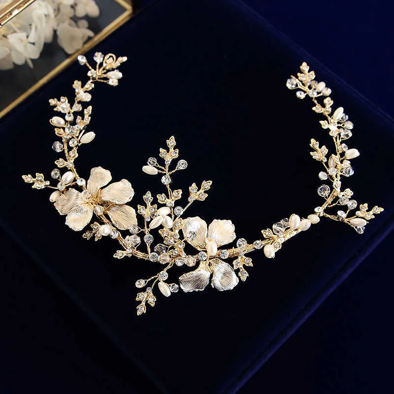 Diademas de perlas hechas a mano Vintage para novias, diademas suaves de flores Retro, accesorios para el cabello de cristal para novia X0625