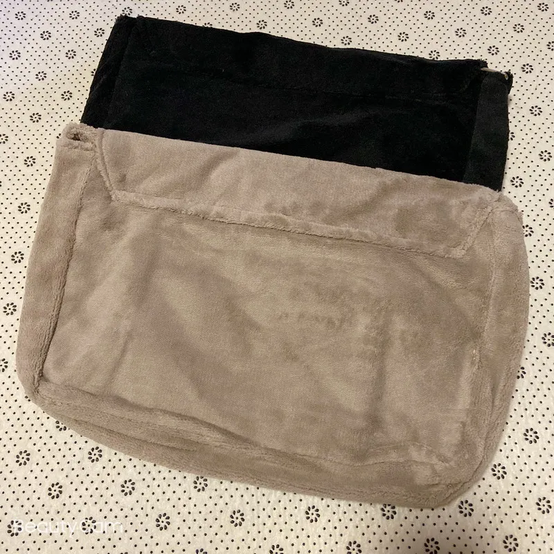 Klassieke mode C vrouwen Schuine satchel handdoek fluwelen schoudertas eenvoudige handtas grote capaciteit opbergzakken voor dames verzamelen WO210S