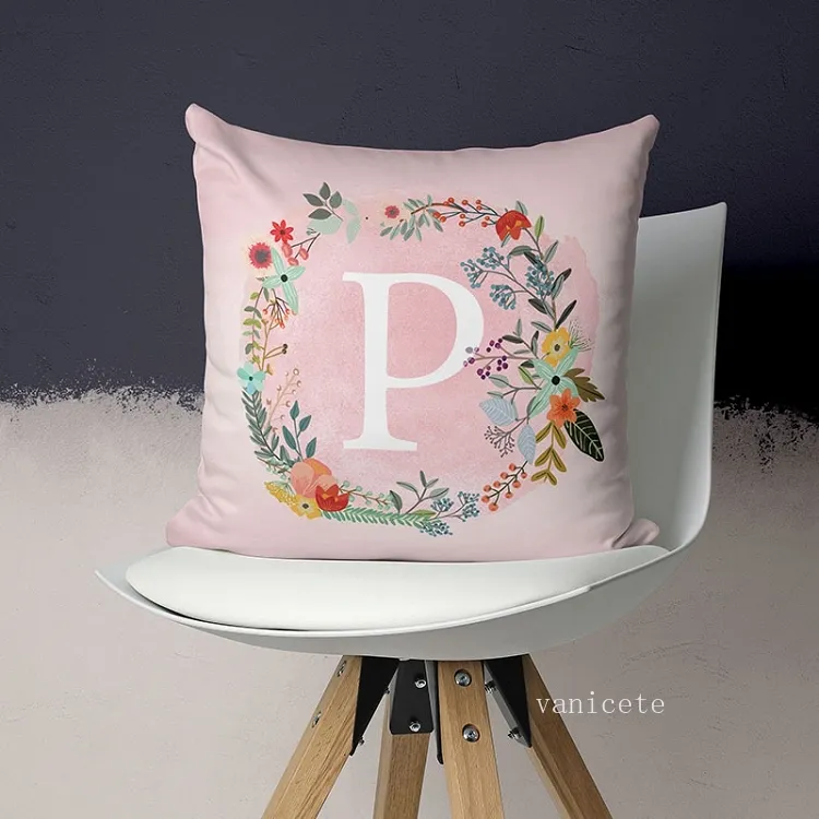 Letra branca de travesseiro rosa das meninas em uma fronha de fundo de grinalda para casa decorativa alfabeto alfabeto capa cama material t2i52798