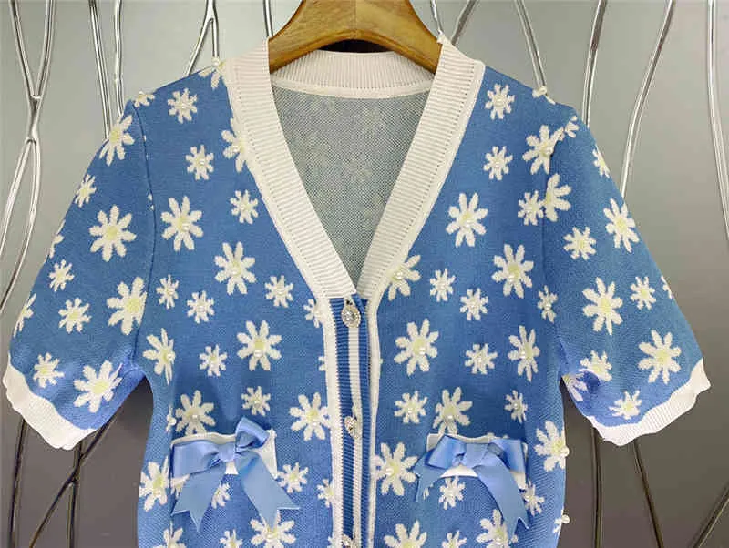 Сладкий бисерный жаккардовый V-образным вырезом вязаный кардиган все-матч тонкий вязаный свитер летняя мода женская одежда 210520