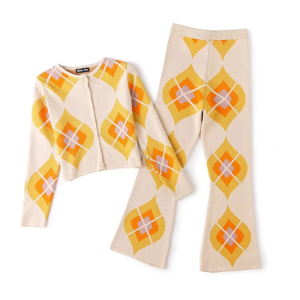 Vintage Knitting Z Długim Rękawem Geometryczne Szybki Seksowne Kobiety Pakiet Hips Flare Spodnie Beżowe Spodnie Crop Sweter 2 sztuk Zestaw 210429