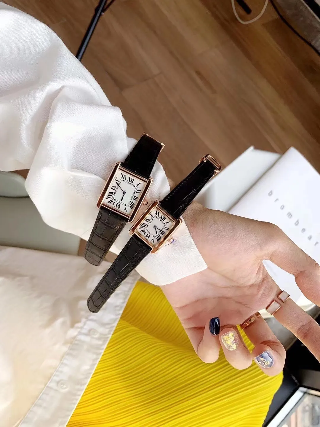 Мужские и женские часы с белым циферблатом, кварцевые часы, кожаный ремешок ca077189P
