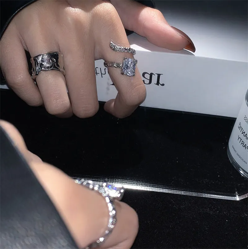 Ins Niche Простое кольцо с цирконом и ледником лавы, женское кольцо в холодном стиле, легкий дизайн, роскошные модные украшения на указательный палец 238d