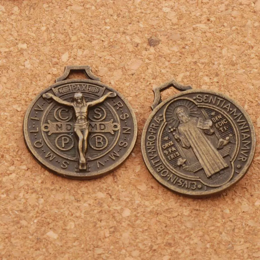 In lega Jesus Benedict Medice Medal Crocifisso Croce Croce Pendenti in bronzo in oro d'argento antico 24x21mm L1658 Risultati dei gioielli compone263a