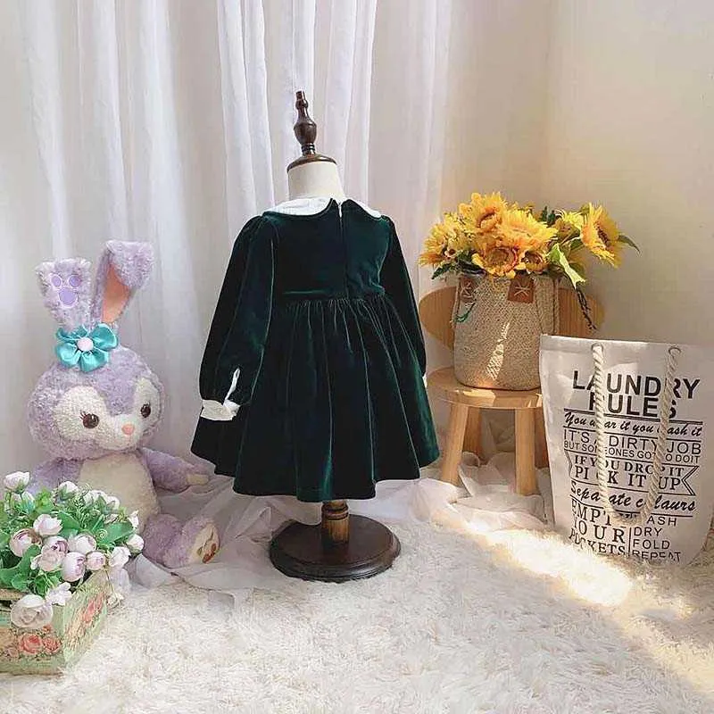 Toddler kızlar önlük elbise çocuk bağbozumu işlemeli vestidos bebek tasarımcısı elbiseler skocking bebek giysileri kız kadife etek 210615