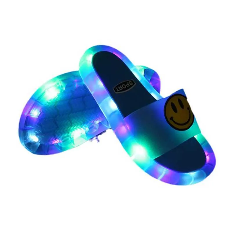 Free Ship Enfants Pantoufles lumineuses Soft PVC Princesse Chaussure Enfant Kid Baby Home Chaussures Dessin animé Modèle Chaussures antidérapantes B0098 210712